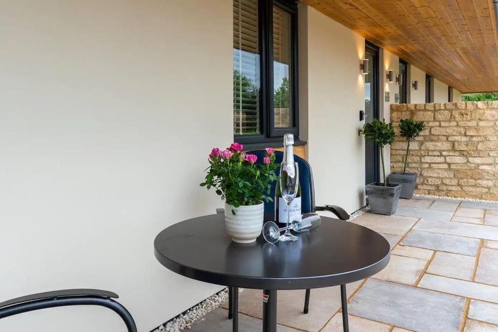 Rose Barn - Luxury Barn Accommodation In The Cotswolds Gretton  Exteriér fotografie